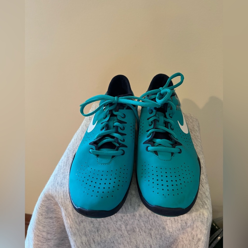 NIKE LIGHT WEIGHT SNEAKERS SEA FOAM & NAVY